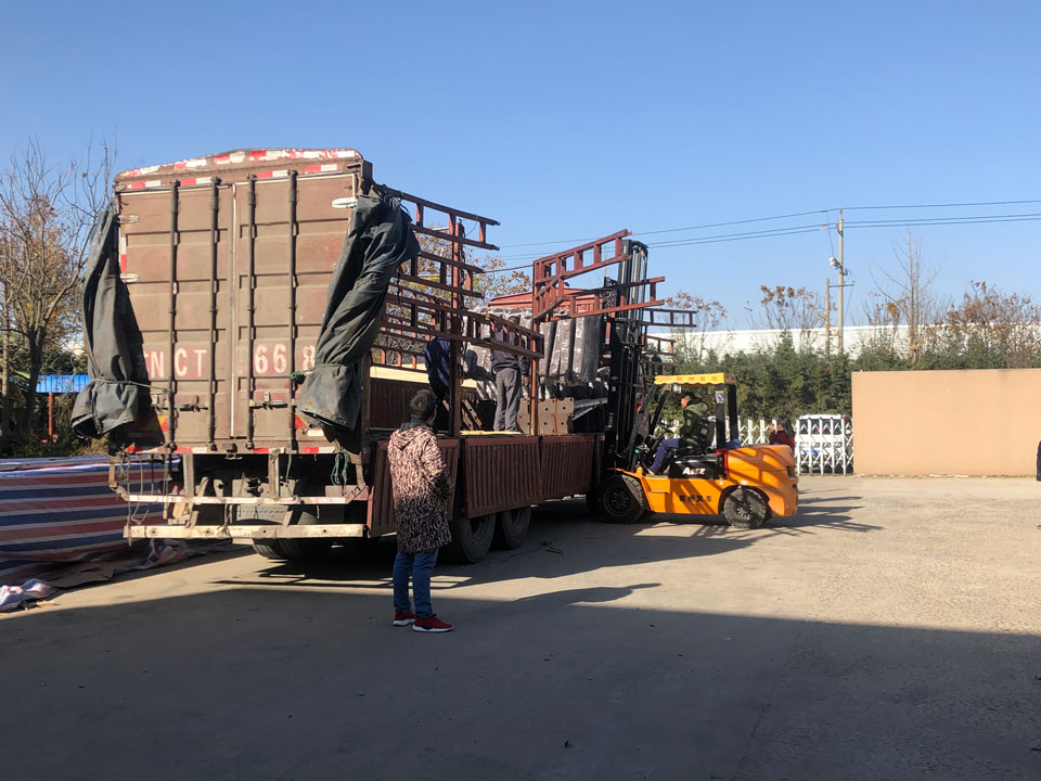 鹽城公交站臺發(fā)貨圖 鹽城公交站臺發(fā)貨圖