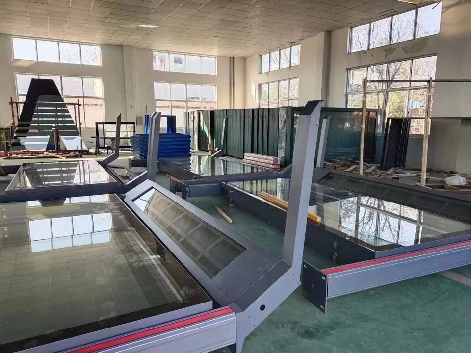 漢武第九車(chē)公交站站臺(tái)發(fā)貨圖 漢武第九車(chē)公交站站臺(tái)發(fā)貨圖